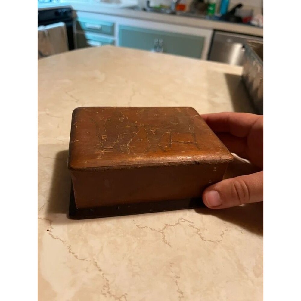 Vintage carved redwood trinket box 90s grandma core